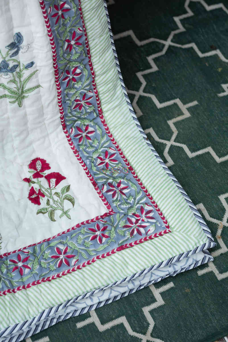 Image for Kusvaa Kaq152 Casper Grye And White Single Bed Quilt Closeup