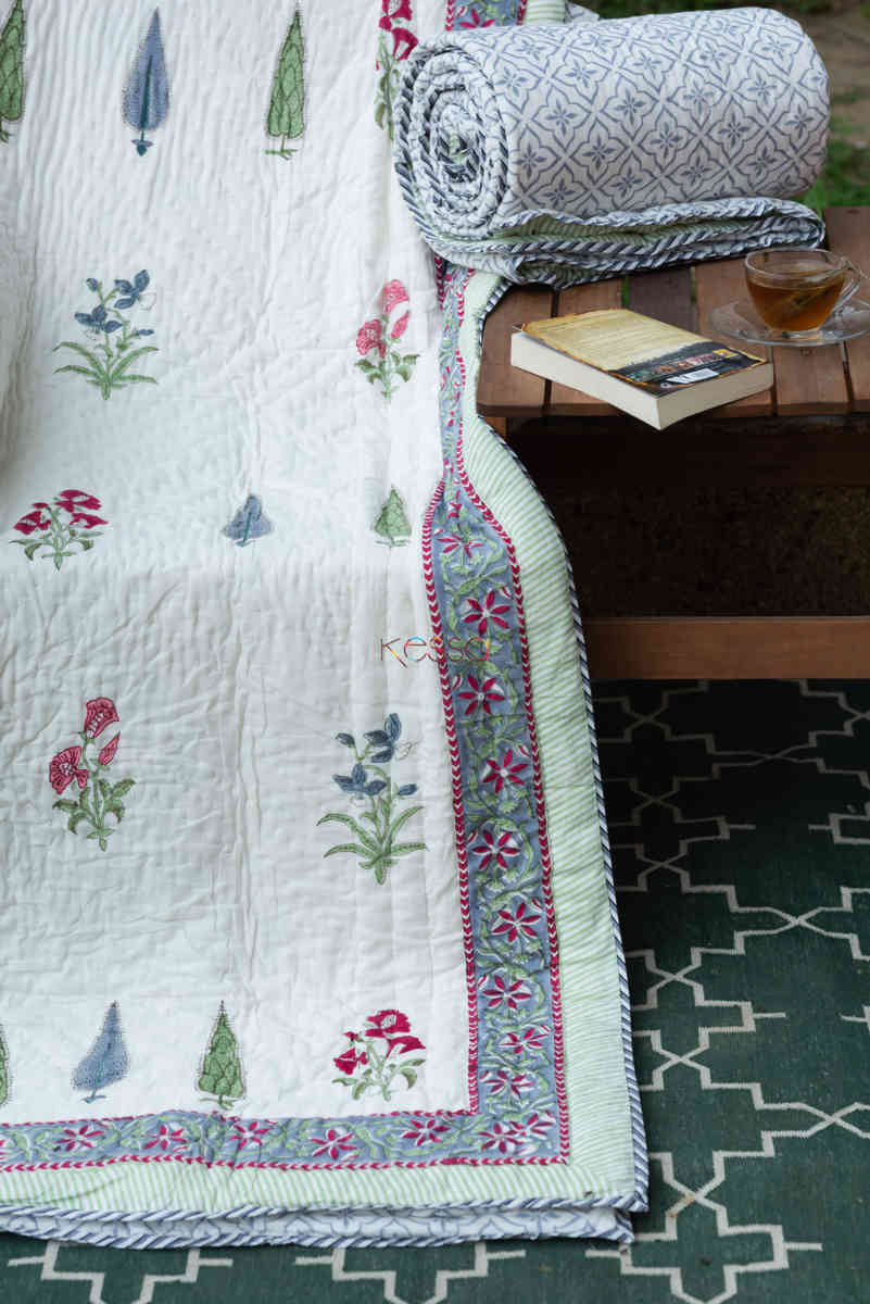 Image for Kusvaa Kaq152 Casper Grye And White Single Bed Quilt Featured