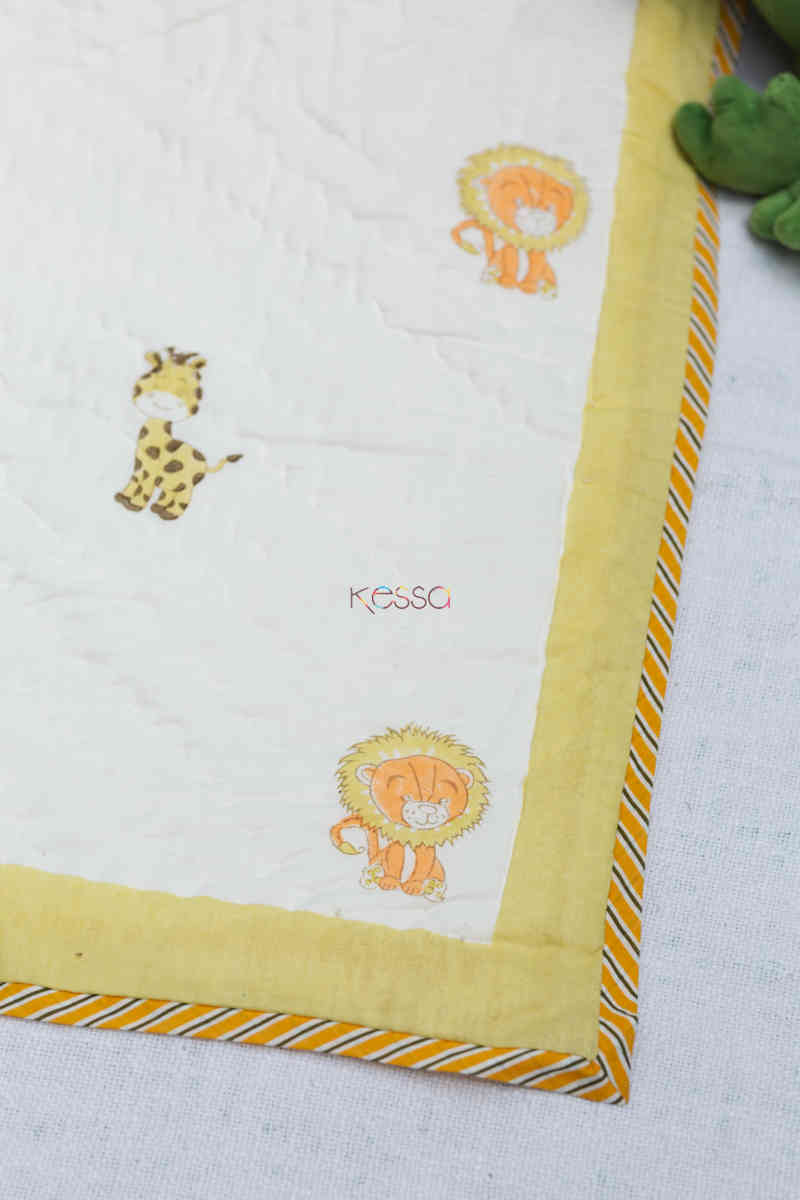 Image for Kusvaa Kaq162 Babbar Baby Quilts With Hand Block Print Closeup