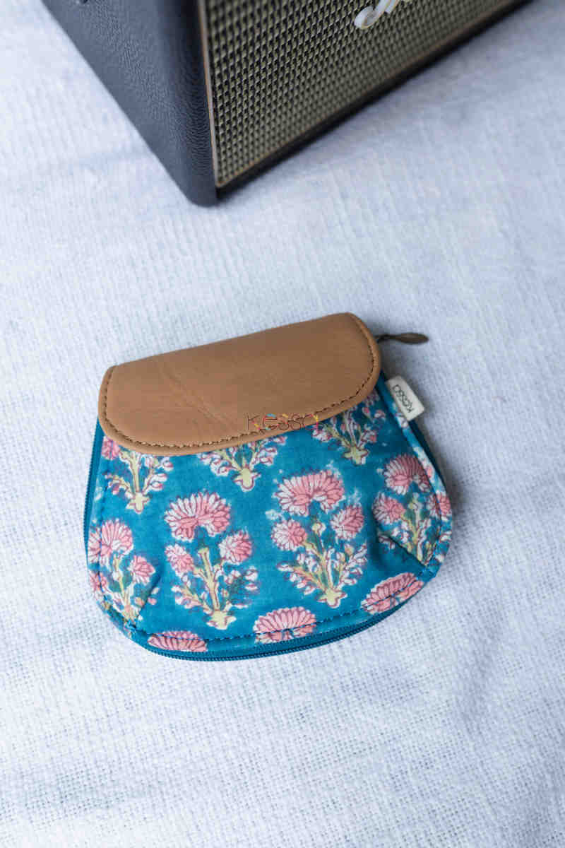 Image for Kusvaa Pia08 Beher Blue Batwa With Hand Block Print Featured