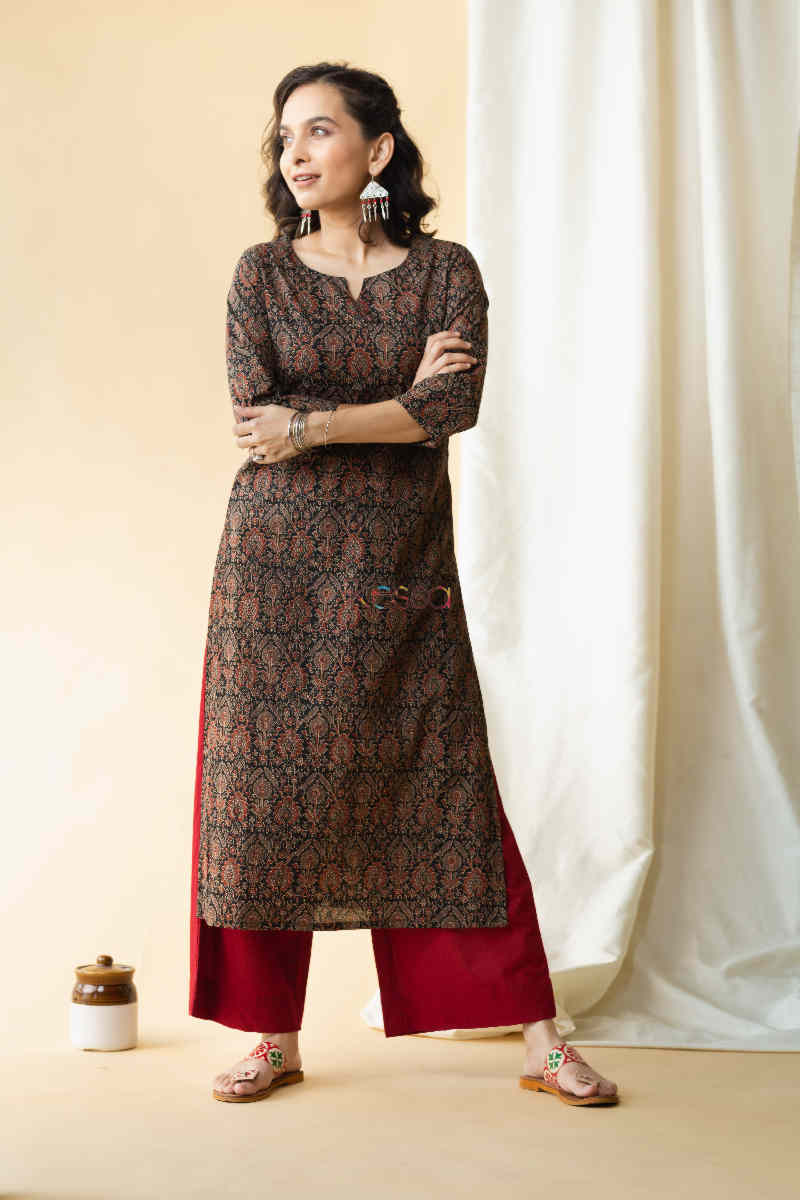 Image for Kusvaa Taf58 Sariya Kurta With Hand Block Print Front