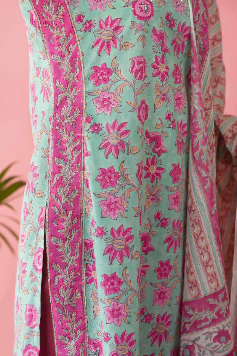 Image for Kusvaa Vcr61 Arokya Kurta And Dupatta Set With Hand Block Print Slit