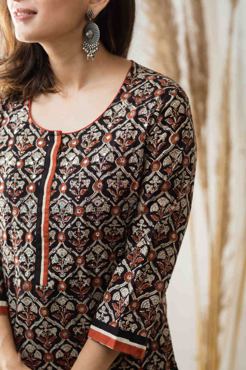 Image for Kusvaa Vcr62 Khuloos Kurta With Hand Block Print Sleeves