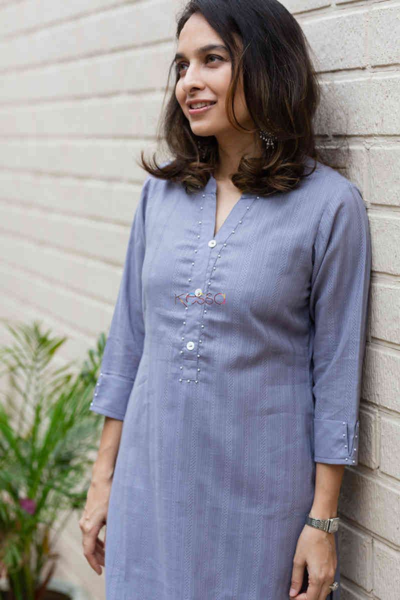 Image for Kusvaa Ws713 Nafees Kurta With Moti And Shell Button Details Neck