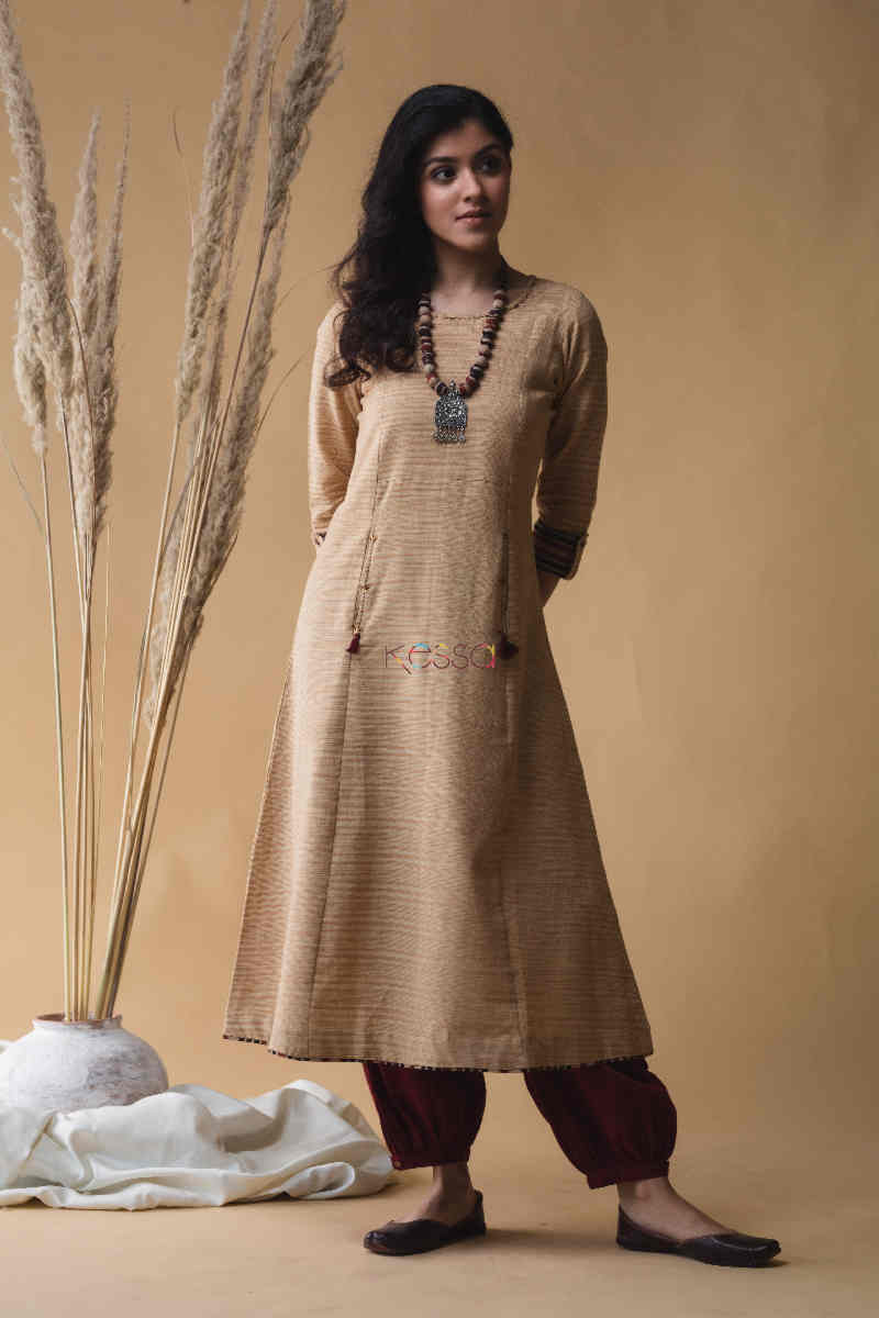 Image for Kusvaa Ws715 Datri South Cotton Kurta Front 1