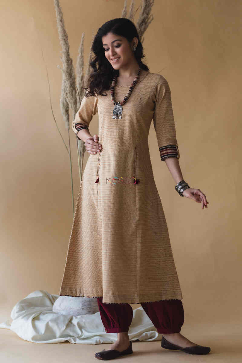 Image for Kusvaa Ws715 Datri South Cotton Kurta Front