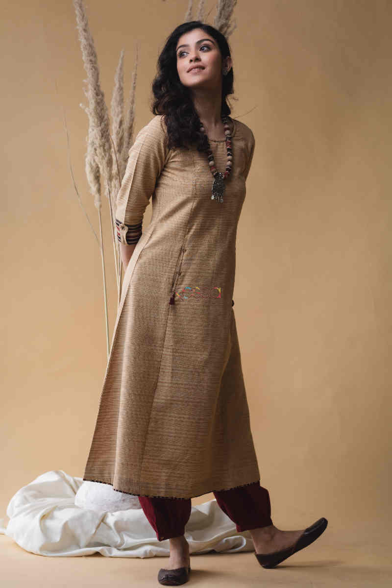 Image for Kusvaa Ws715 Datri South Cotton Kurta Look