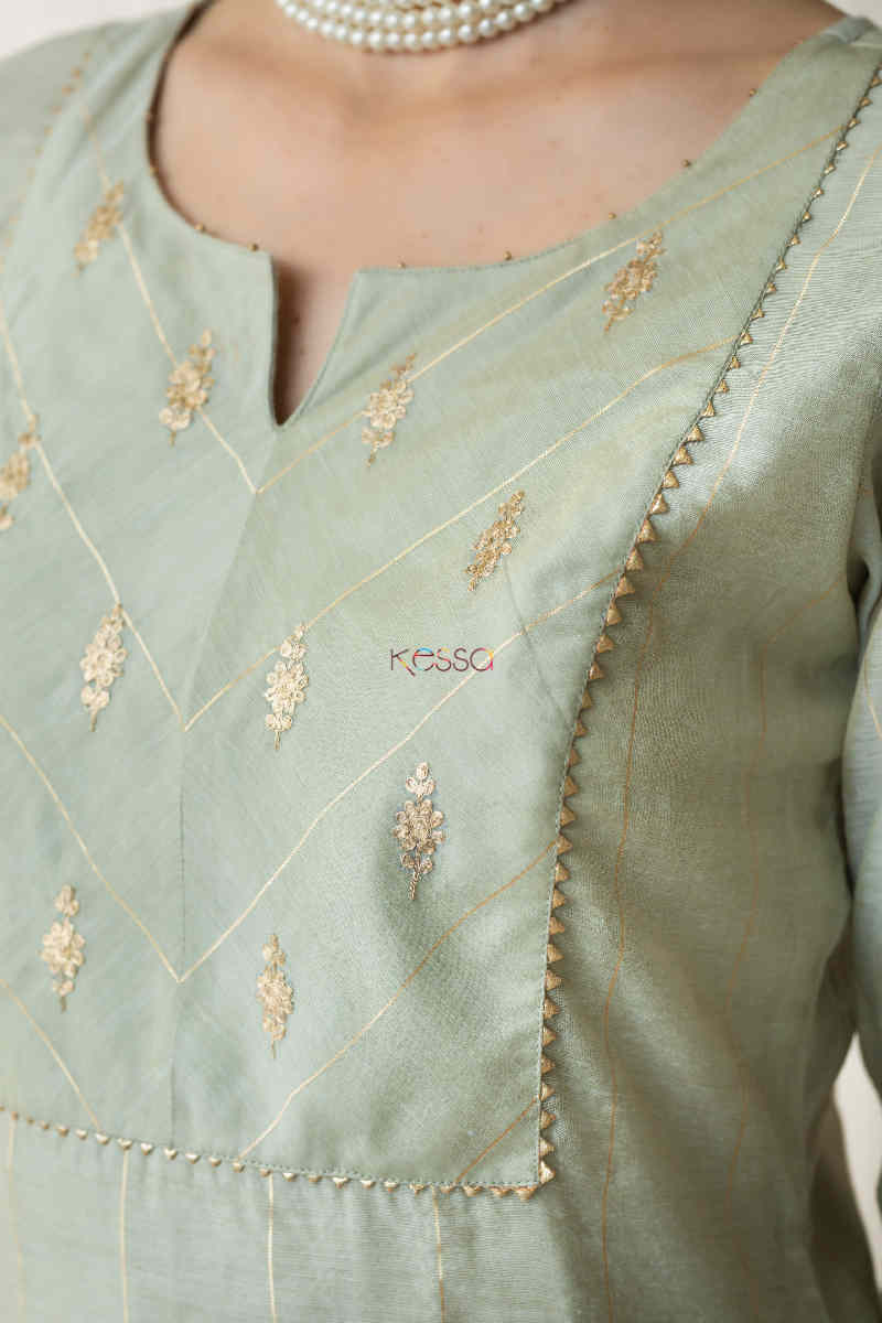 Image for Kusvaa Ws718 Ahima Kurta With Pittan And Gota Work Neck 1