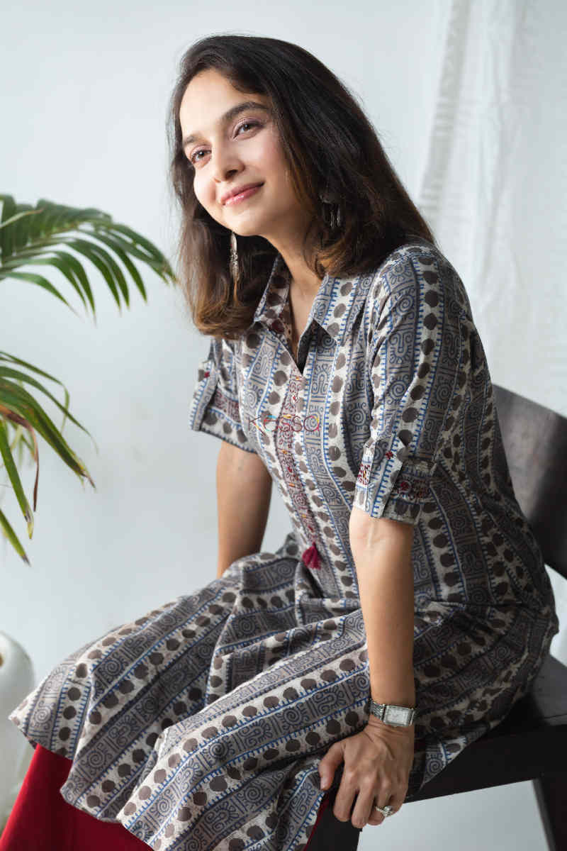 Image for Kusvaa Ws720 Funkaar Semi A Line Kurta Sitting