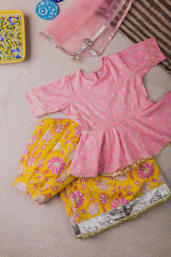 Image for Dress Your Little Munchkin In Clothes That's Kind To Their Skin & Nature