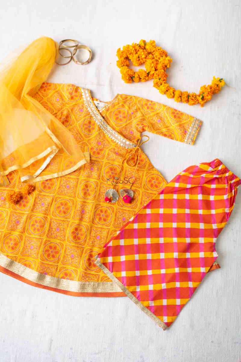 Image for Kusvaa Aj29 Phuljhari Angrakha Kurta With Pala Featured