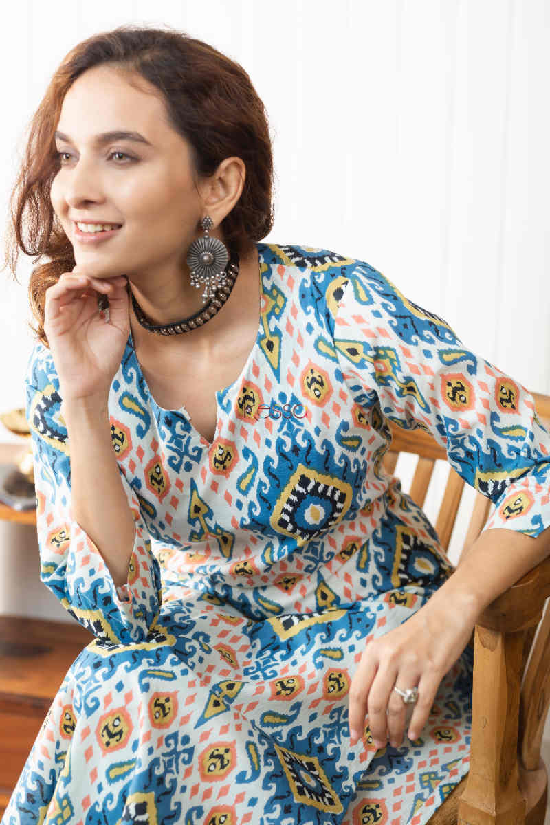 Image for Kusvaa De99 Ayudhik Straight Kurta Sitting