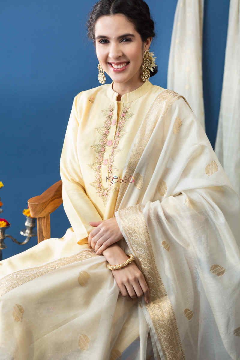 Image for Kusvaa Ke11 Ramya Chanderi Silk Straight Fit Kurta Sitting