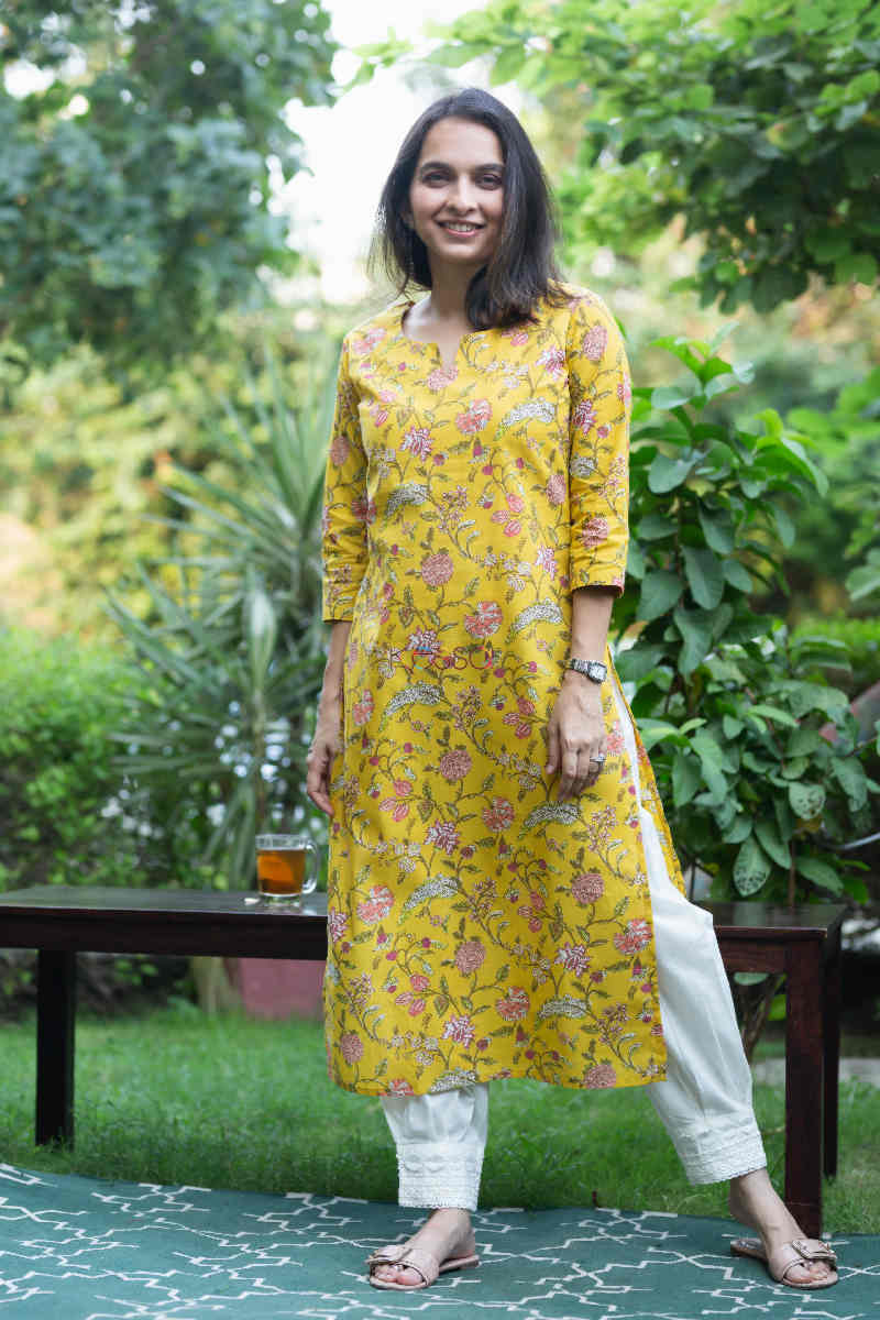Image for Kusvaa Taf61 Zahian Staright Kurta Featured