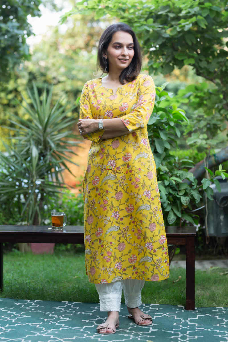 Image for Kusvaa Taf61 Zahian Staright Kurta Front 1