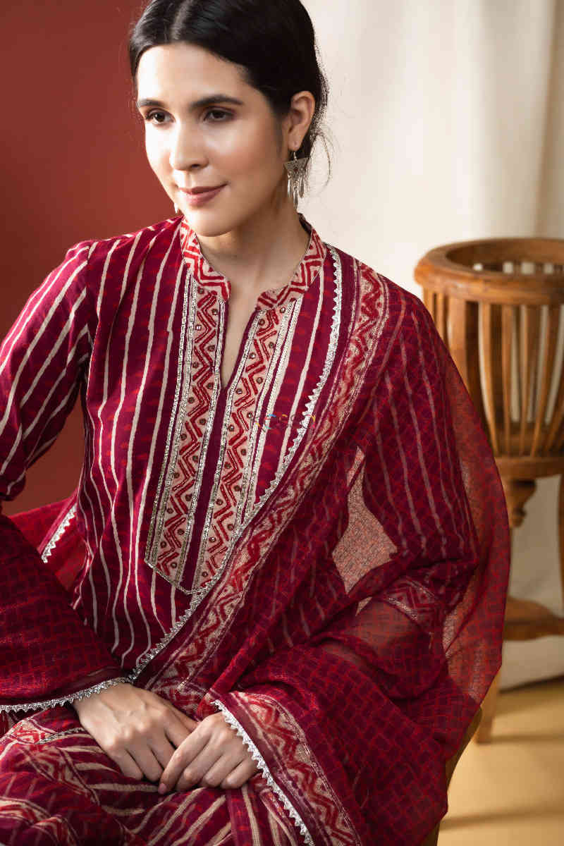 Image for Kusvaa Vcr69 Khushnuma Staright Kurta And Dupatta Set Top
