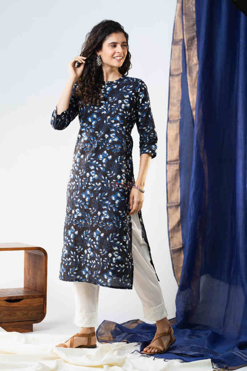 Image for Kusvaa Vcr76 Ruju Straight Fit Cotton Kurta 1 Look