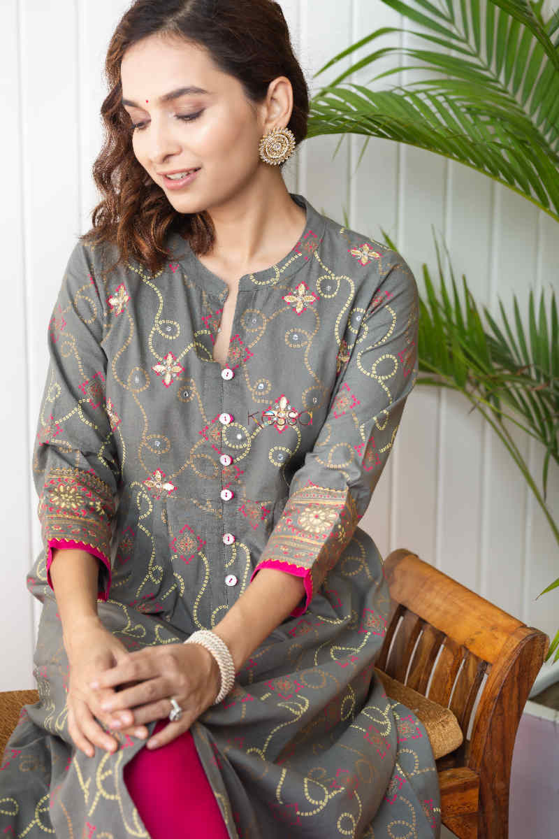 Image for Kusvaa Vcr77 Anaan A Line Front Open Kurta Sitting