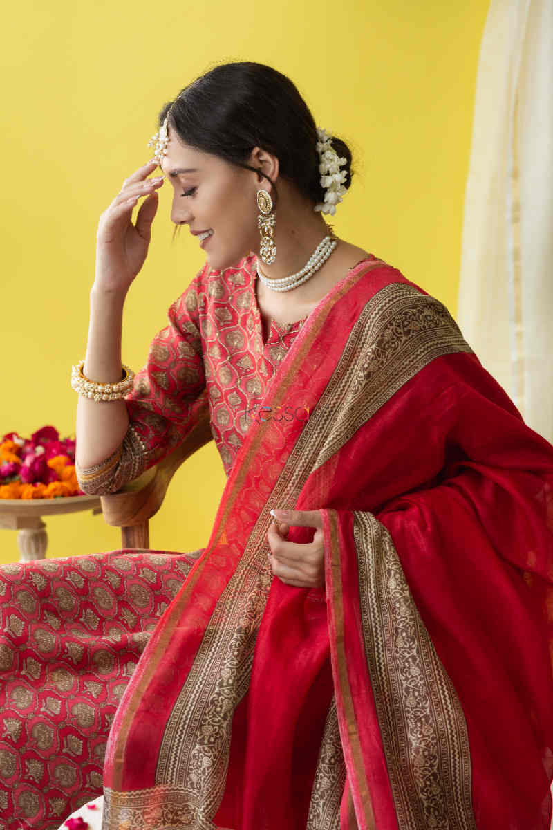 Image for Kusvaa Ws728 Sindura Straight Kurta And Dupatta Set Sitting