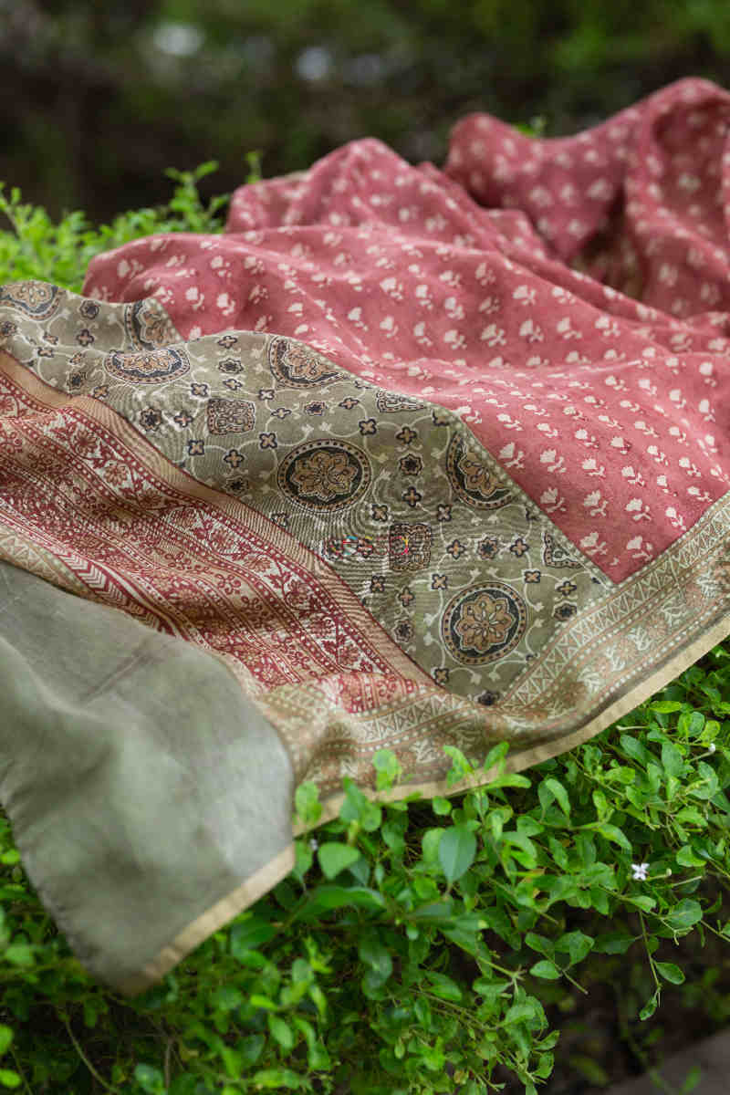 Image for Kusvaa Ws740 Elegant Army Green Chanderi Kurta With Block Printed Dupatta Dupatta