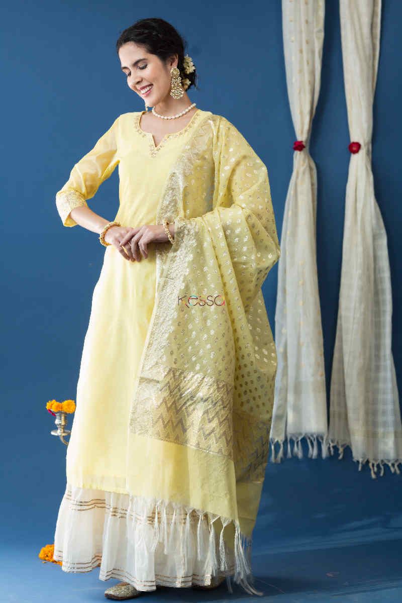 Image for Kusvaa Ws752 Bareeq Straight Kurta With Dupatta Look