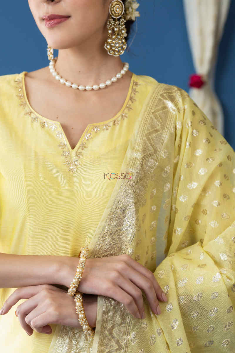 Image for Kusvaa Ws752 Bareeq Straight Kurta With Dupatta Neck