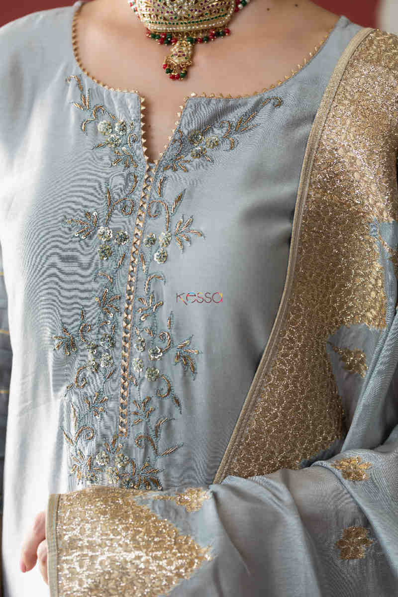 Image for Kusvaa Ws758 Miral Straight Kurta And Dupatta Set Closeup