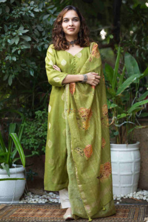 Image for Kusvaa Ws759 Banani Straight Kurta With Dupatta 1 Featured