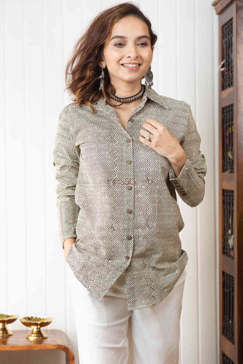 Image for Kusvaa Wsr236 Yuliana Short Shirt Style Kurti Look