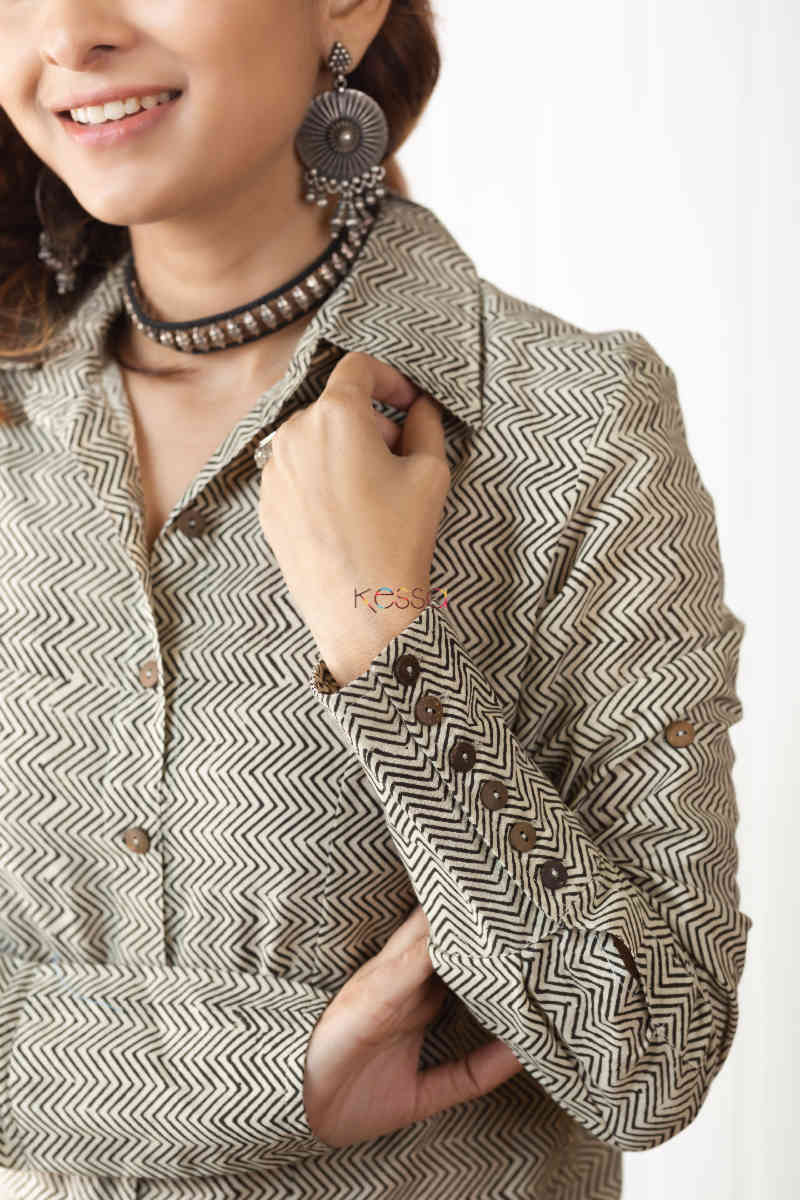 Image for Kusvaa Wsr236 Yuliana Short Shirt Style Kurti Sleeves