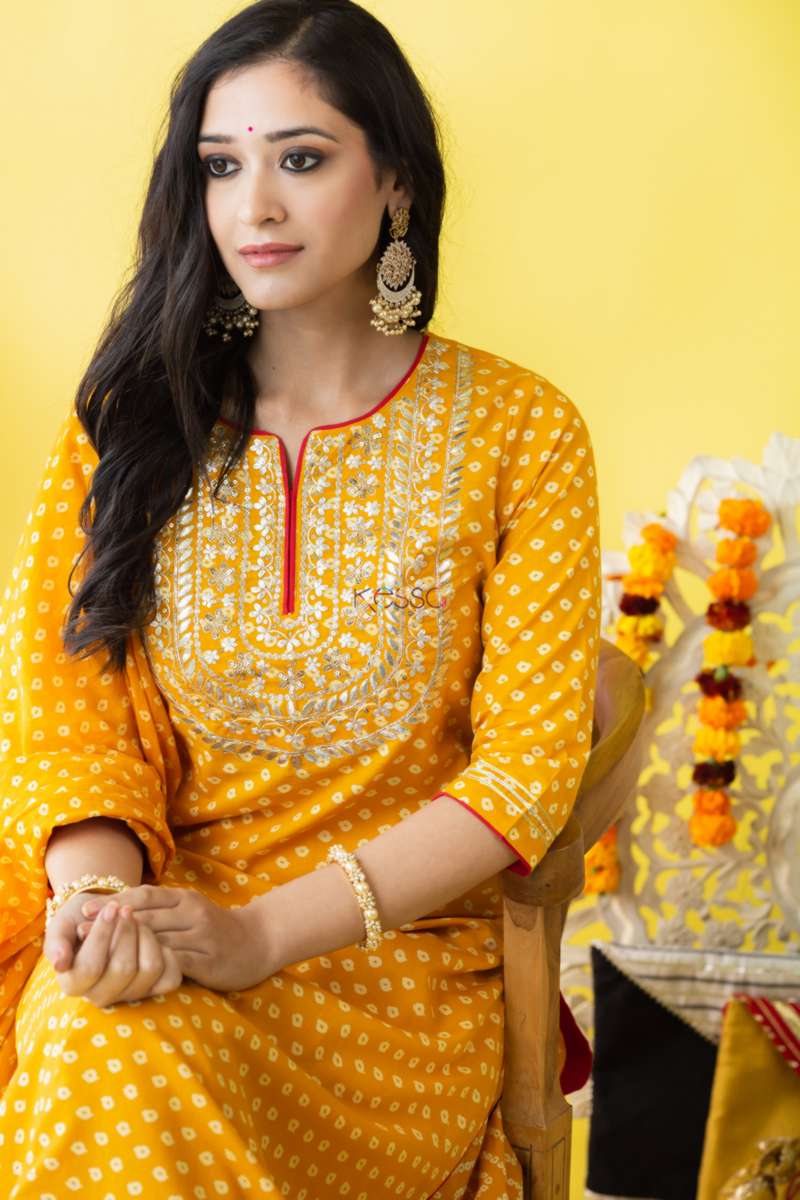 Image for Kusvaa Avdaf72 Natika Kurta Dupatta And Skirt Set Sitting