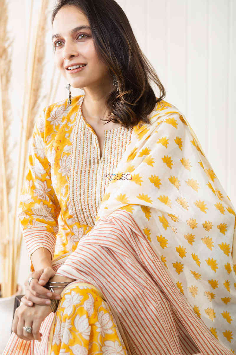 Image for Kusvaa Kuoj155 Arpi A Line Kurta With Dupatta Set Side