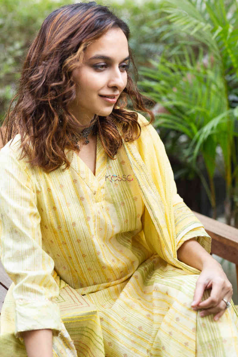 Image for Kusvaa Ws757 Konark Kurta Dupatta Set Sitting
