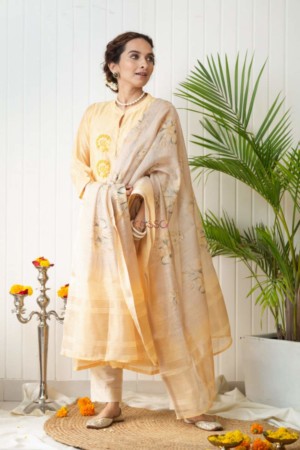 Image for Kusvaa Ws761 Amalthea Straight Kurta With Dupatta Set Featured