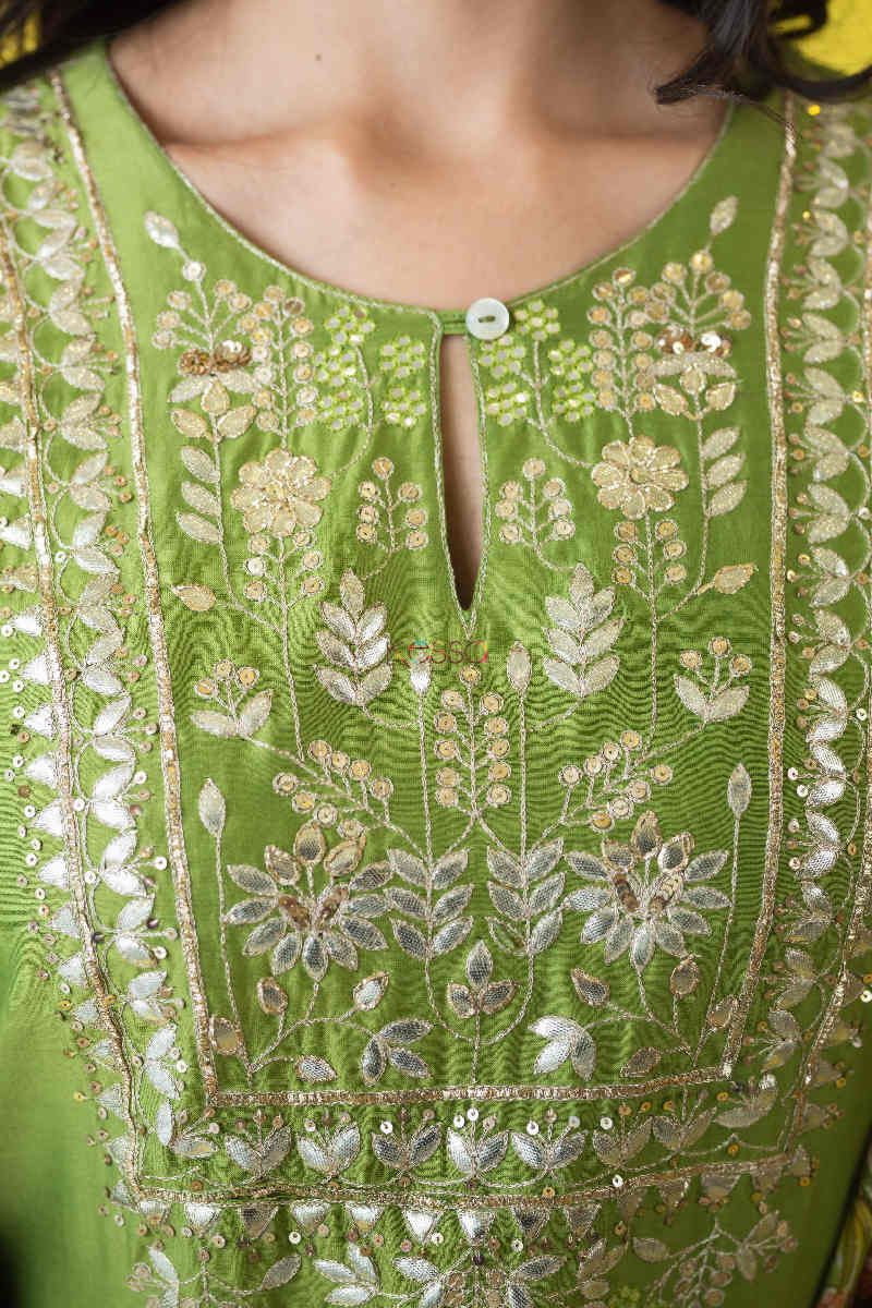 Image for Kusvaa Avdaf79 Nashmia Kurta Dupatta Set Neck