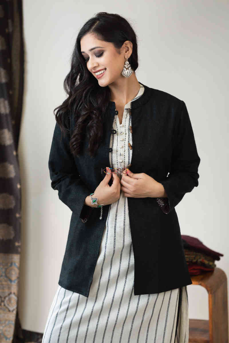 Image for Kusvaa Dej02 Tanurj Reversible Jacket Front