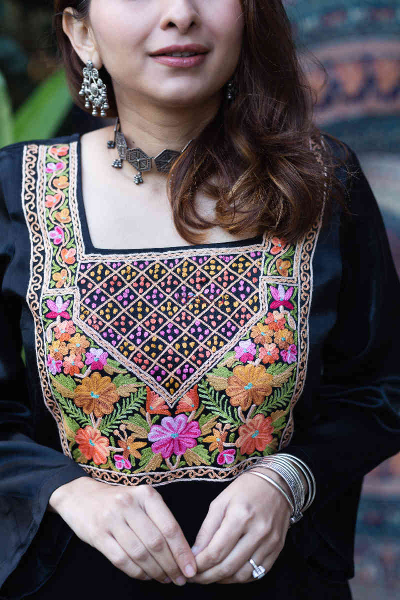 Image for Kusvaa Kcb42 Ella Black Mashru Kurta Pant Set Closeup