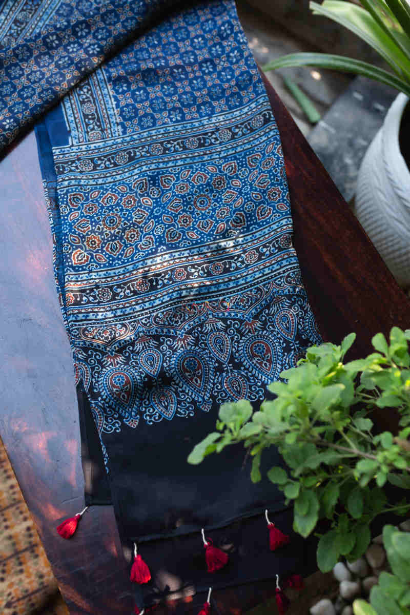 Image for Kusvaa Kiadupatta10 Purala Ajrakh Modal Stole Featured