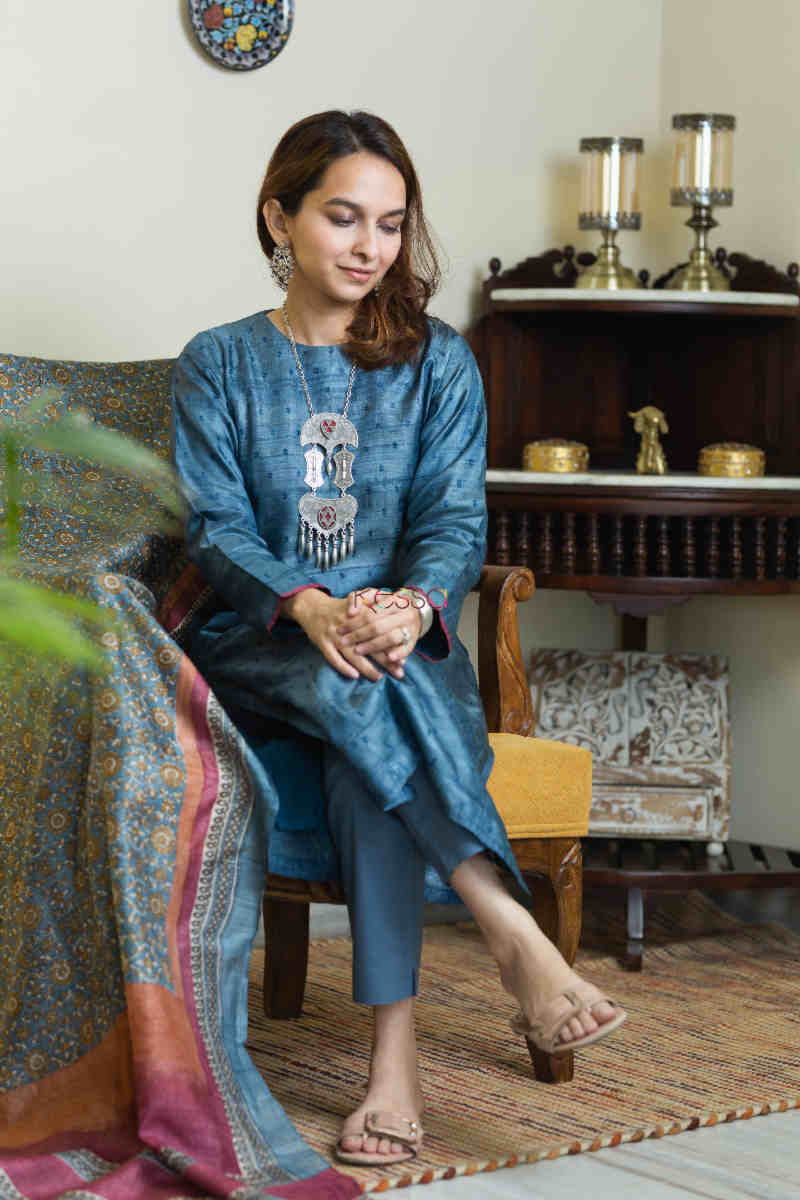 Image for Kusvaa Kuoj161 Atiya Kurta Dupatta Set Sitting