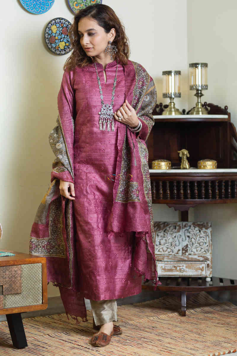 Image for Kusvaa Kuoj163 Humair Kurta Dupatta Pant Set Front 1