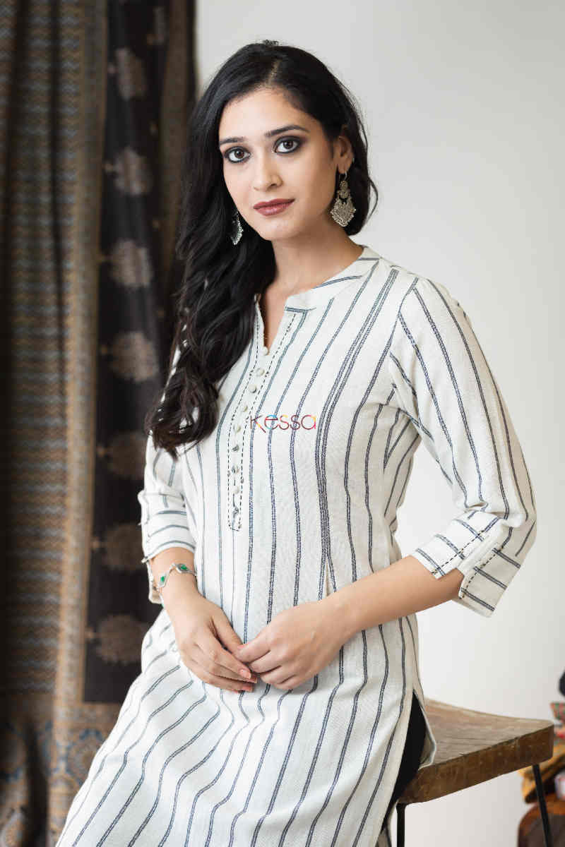 Image for Kusvaa Ws777 Palaksh Straight Kurta Sitting