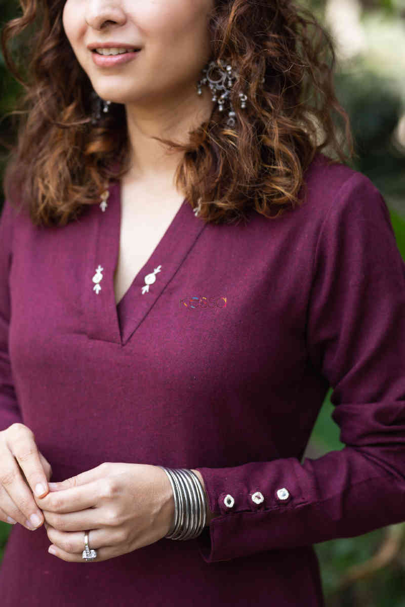 Image for Kusvaa Ws781 Darsha Staright Kurta Neck