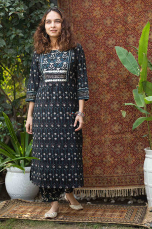 Image for Kusvaa Avdaf82 Hiral Kurta Pant Set Featured