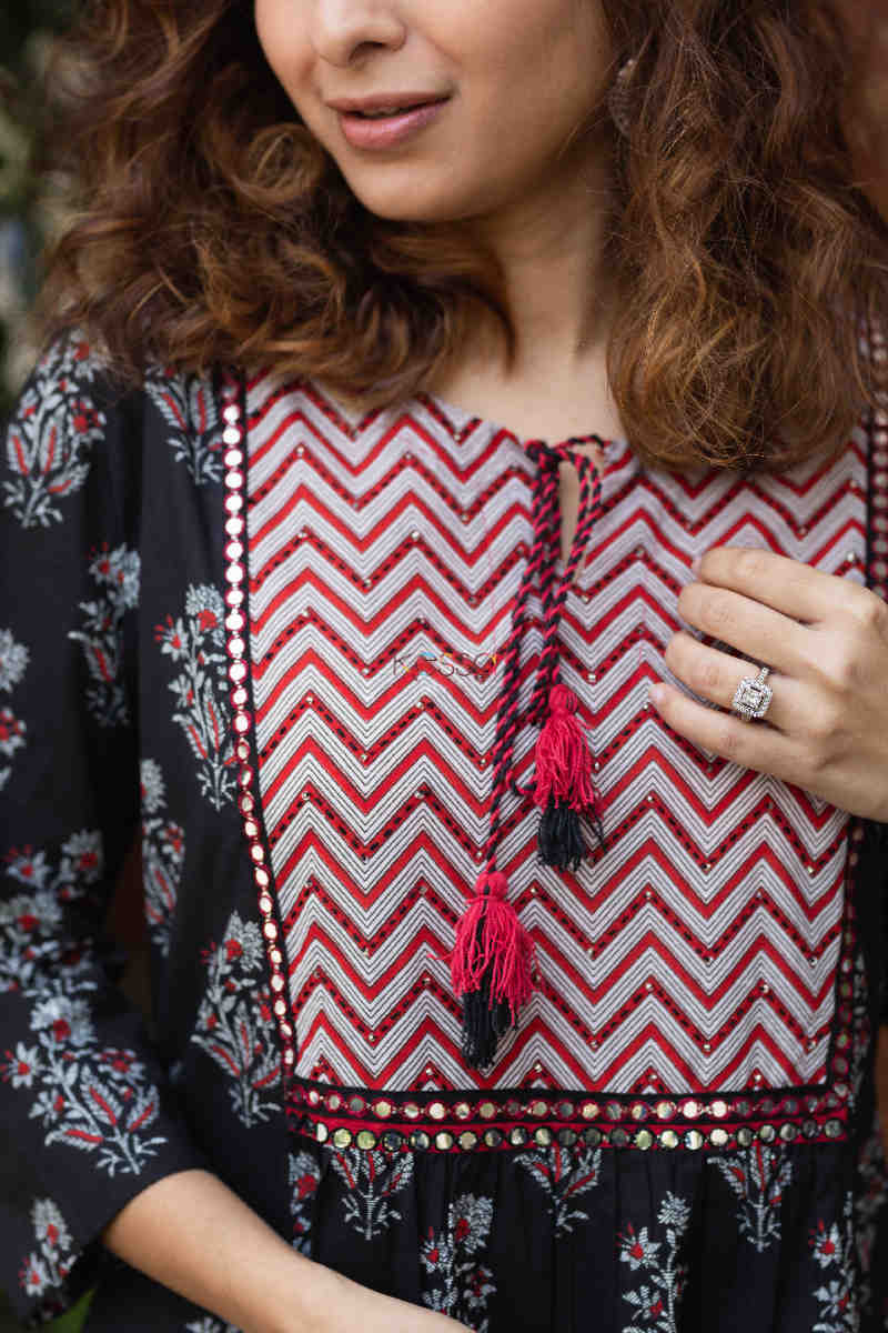 Image for Kusvaa Avdaf84 Daksha A Line Cotton Kurta Neck