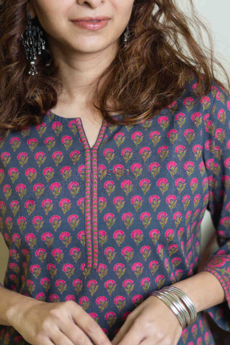 Image for Kusvaa Vcr89 Kashvi Straight Fit Kurta Closeup