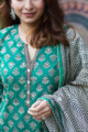 Image for Kusvaa Vcr91 Purna Straight Kurta Dupatta Set 1 Closeup