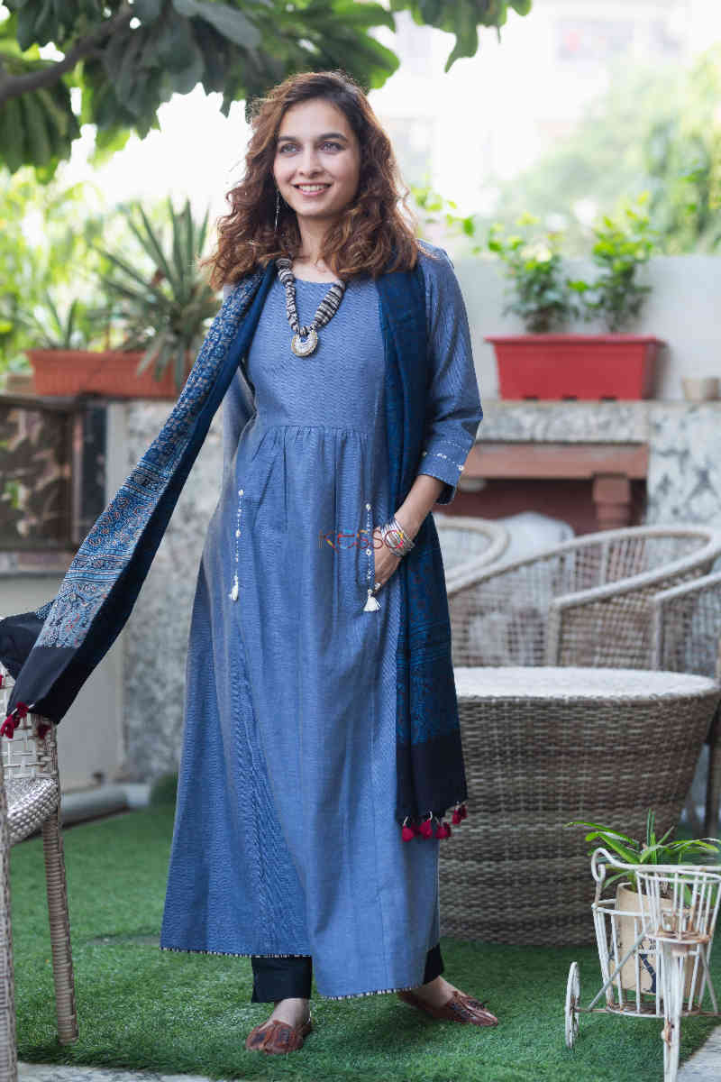 Image for Kusvaa Ws780 Turvi Twirl A Line Kurta With Necklace Front