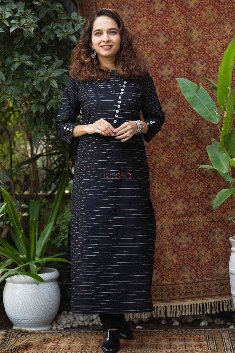Image for Kusvaa Ws788 Aarini South Handloom Straight Fit Kurta Front