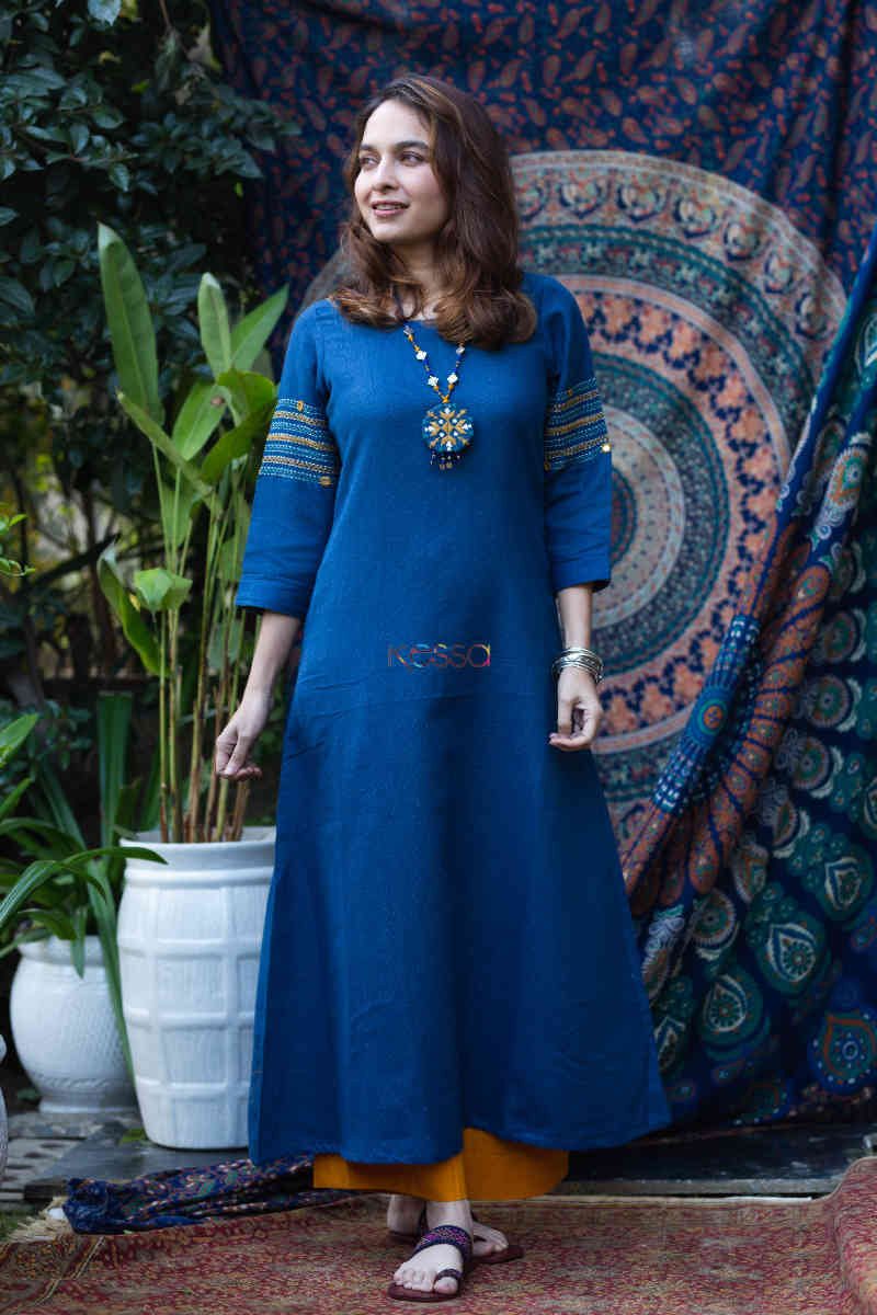 Image for Kusvaa Ws790 Avaloki Handloom A Line Kurta Front