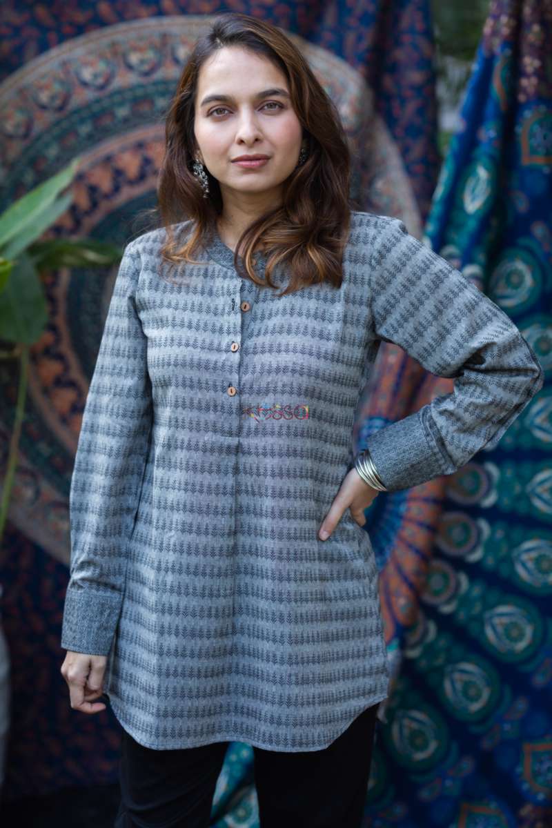 Image for Kusvaa Ws797 Ayana South Handloom Short Kurti Front
